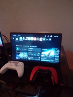 Portable gaming screens