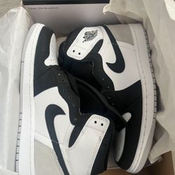 ✨ New Jordan 1 Retro “Bleached coral” 