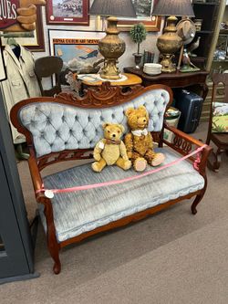 Antique Mahogany Victorian Settee Love Seat