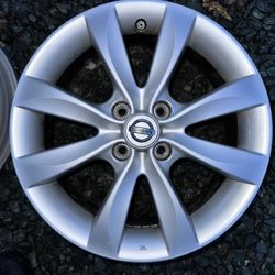 16” Nissan Versa, Kick Wheels 4x10 mm (4 Wheels & 4 TPMS)