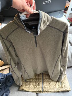 Men’s large Kuhl Quarter zip
