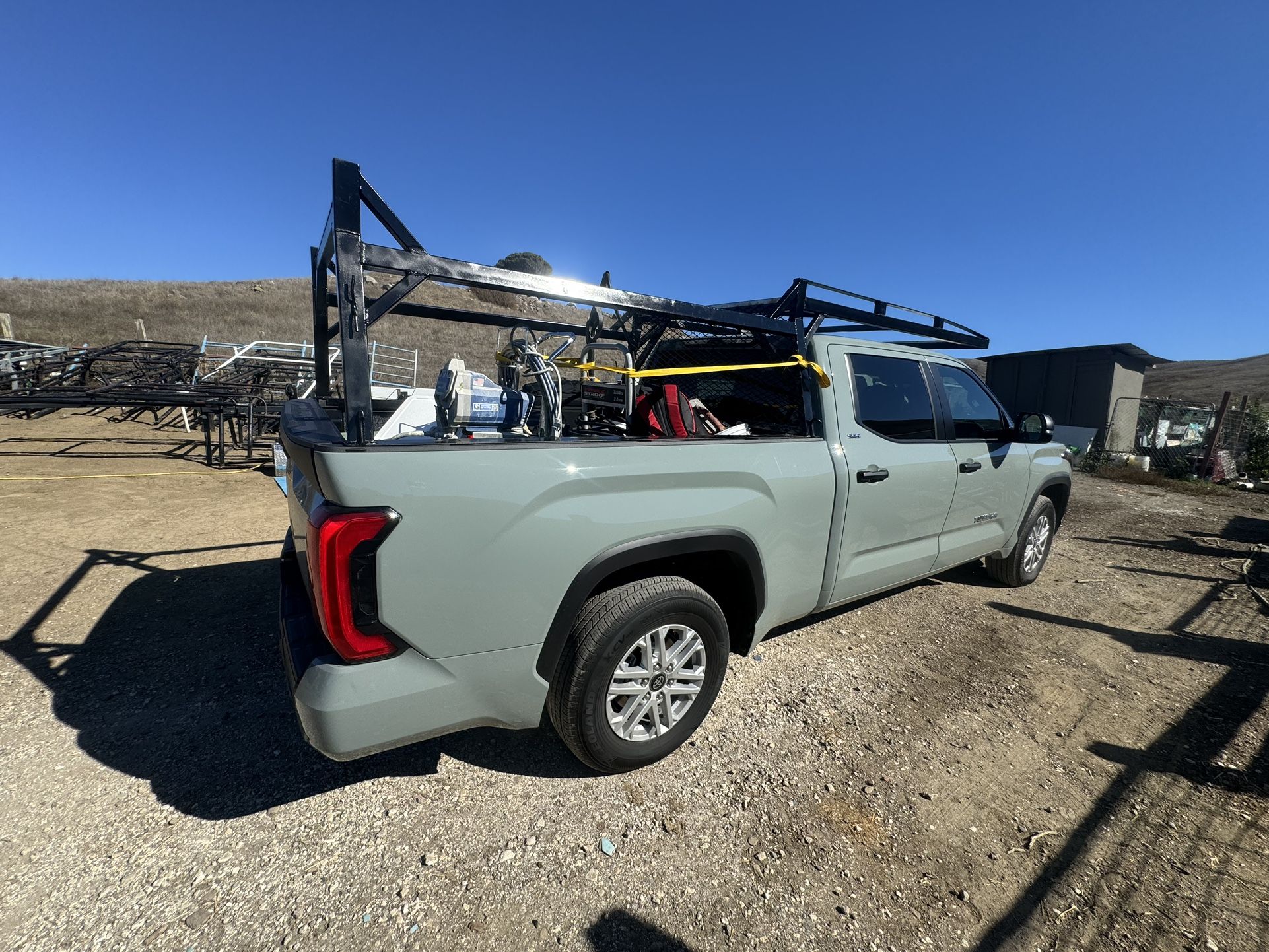 Square Pipe For Toyota Tundra 2024 6,5 Bed 4 Doors 