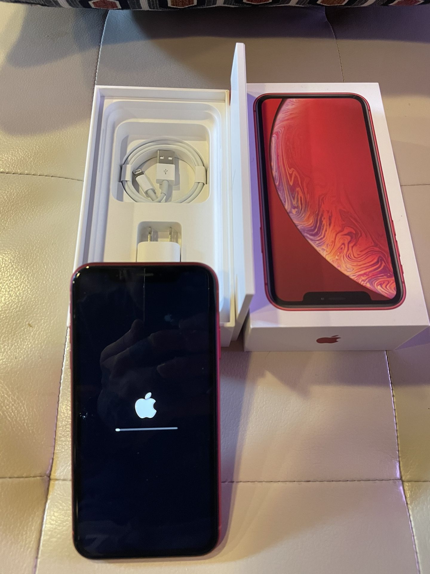 AT&T iPhone Xr, Red, 128gb *mint/new* Condition