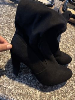 Black High Knee Boots