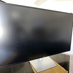 Dell 43" 4k Usb-C Hub Monitor - U4323