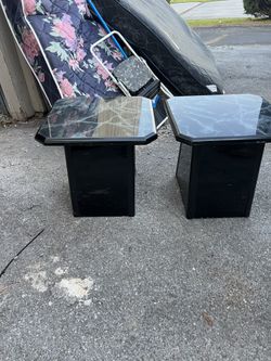 2 Coffee Tables 