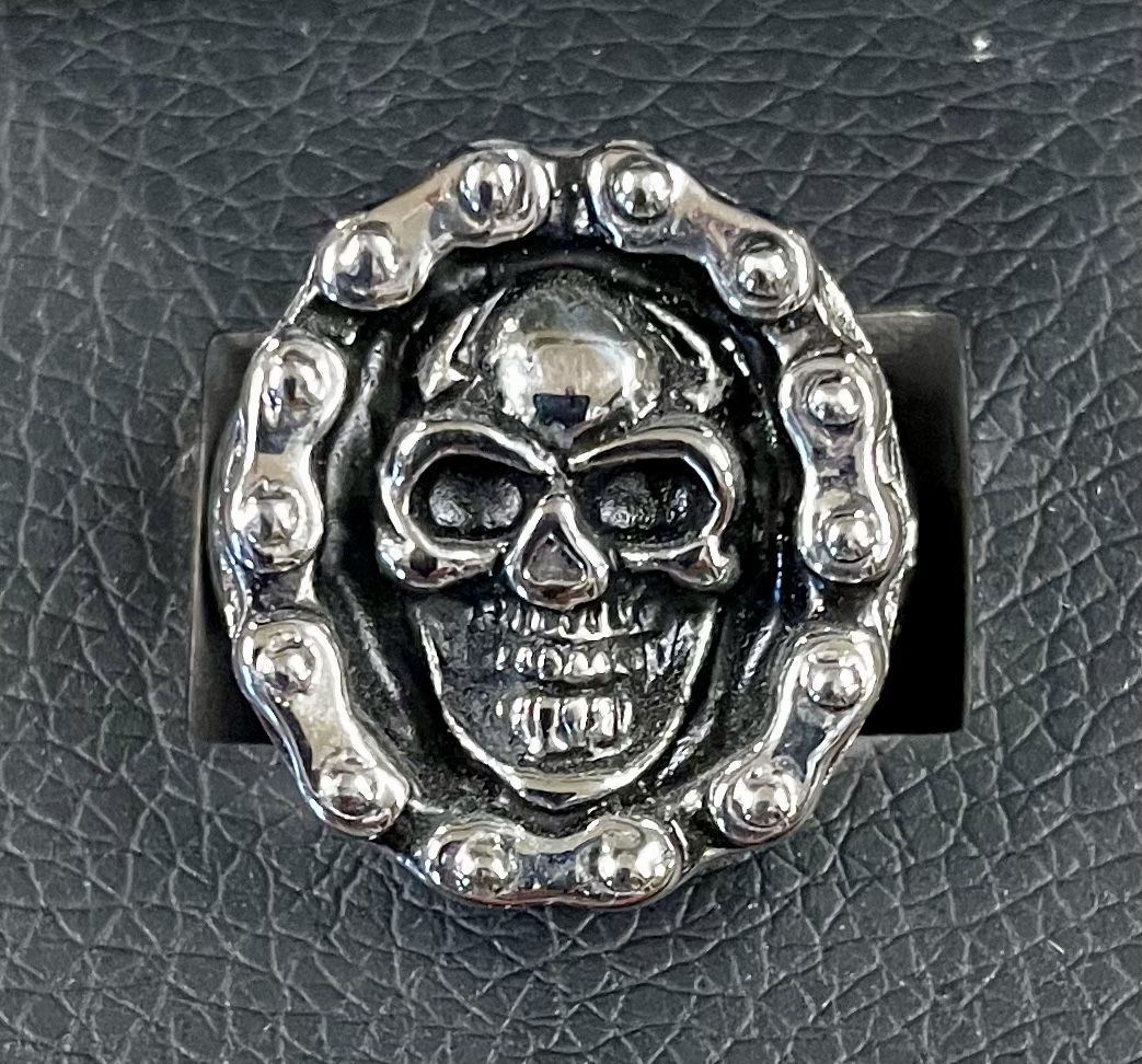 Skull Ring