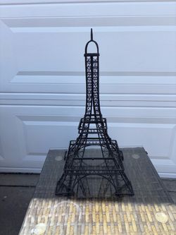 Black Metal Eiffel Tower