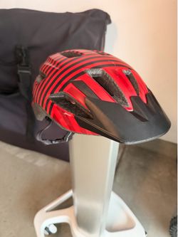 Specialized kids helmet