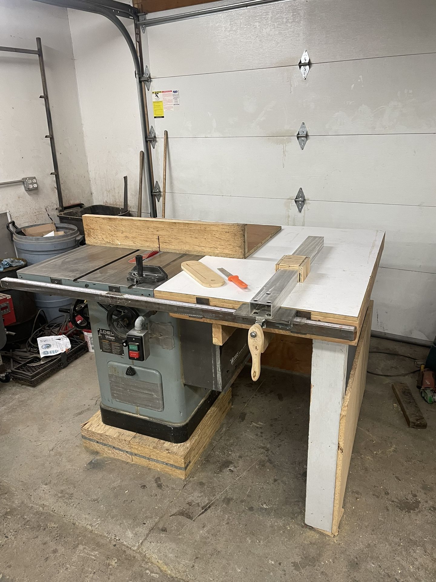 3hp Delta Unisaw Tablesaw