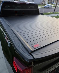 Hard Roll Up Bed Cover by Rough Country