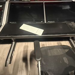 Raven MTI2 Desk & Side Carts (Analog Gear Not Included)
