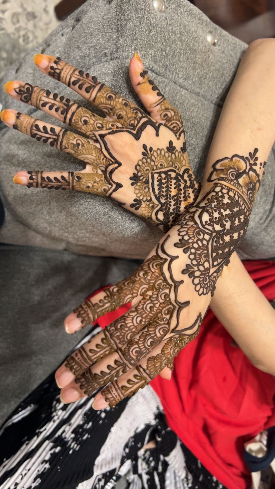 Temparory Henna Tattoo artist