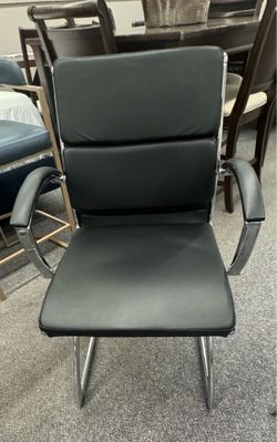 Like NEW Leather Office Guest Chair