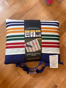 Pendleton Outdoor Packable Blanket—Colorful Stripes NWT