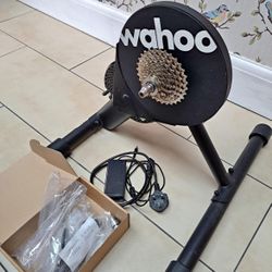 .Wahoo Kickr-Core w/ Accessories 