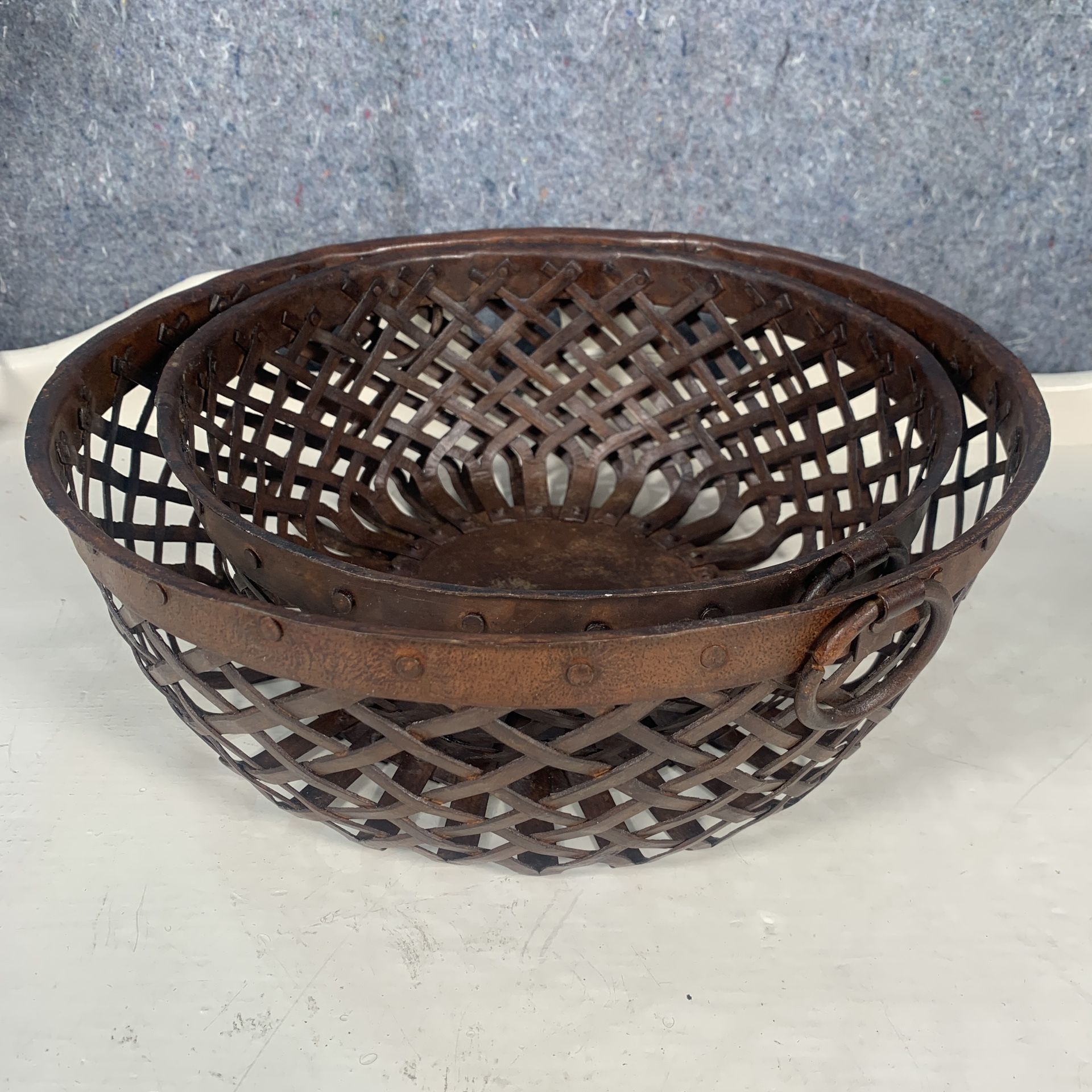 Two Rustic Iron Farmhouse Woven Metal Basket French Country Kitchen Shabby Chic Fruit Bowl India Set