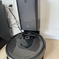 Roomba I7