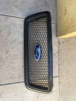 2004 Ford f150 grille