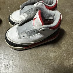 Jordan 3’s Fire Red. 6c