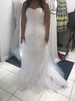 New white mermaid bride wedding gown dress