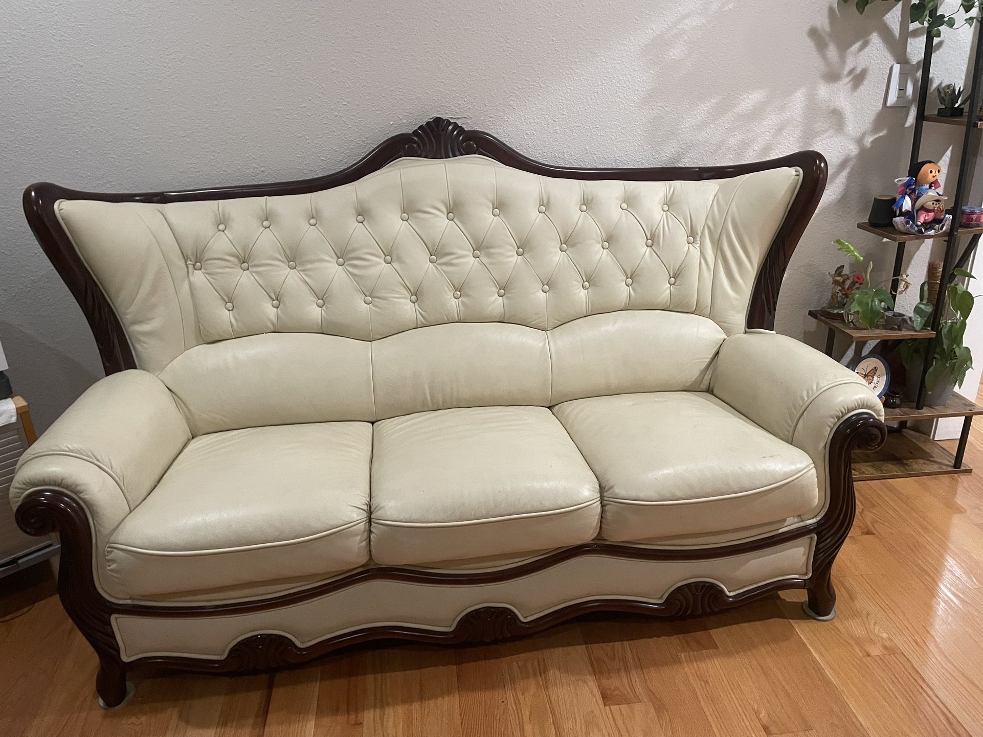White Leather Sofas