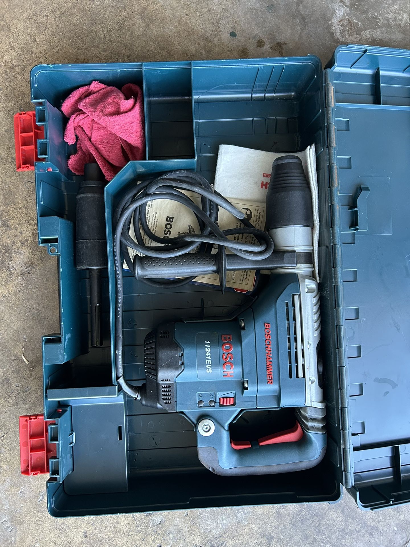 Bosch Rotory Hammer With Case