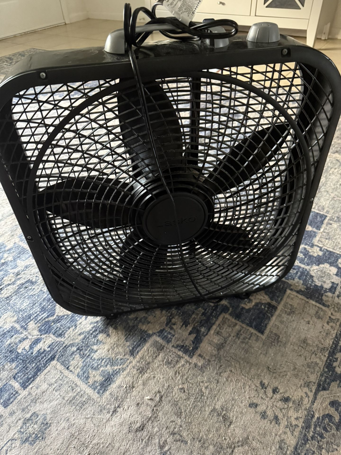 20 X 20 Black Box Fan
