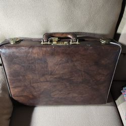 Classic  Briefcase  Bag. 
