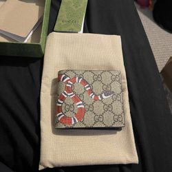 Men’s Gucci Wallet 