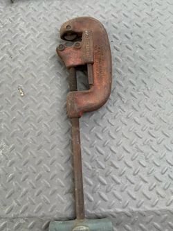 Vintage RIDGID Heavy-duty Manual Pipe Cutter