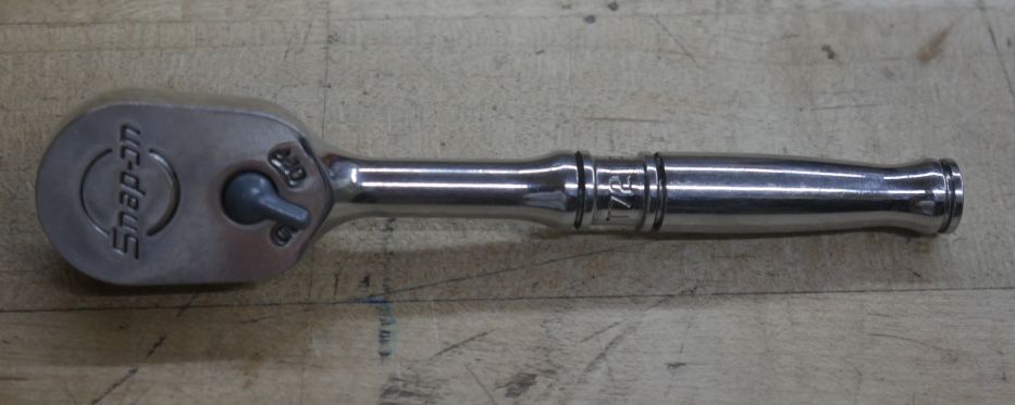 Snap-on T72 1/4" Drive Dual 80 Standard Handle Ratchet used. tested. in a good working order.