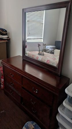 Dresser