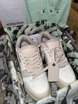 “OFF-WHITE”White & Beige Out Of Office Sneakers. Shoes Women’s size 7 (AUTHENTIC)
