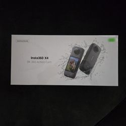 Insta360 X4 Adventure Bundle (8k 360º Action Camera)