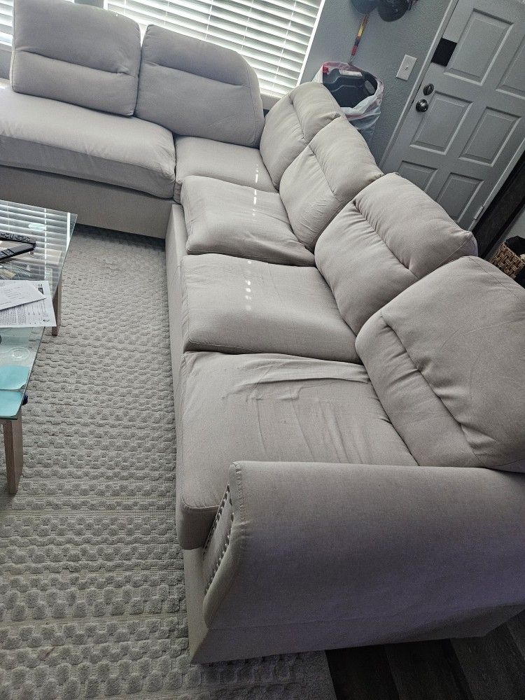 Sectional Sofa 