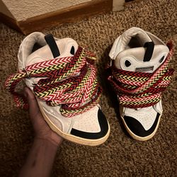 Lavins & Balenciaga Tracks 