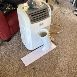 Black and Decker Portable Combo 12,000 BTU AC + Heater 