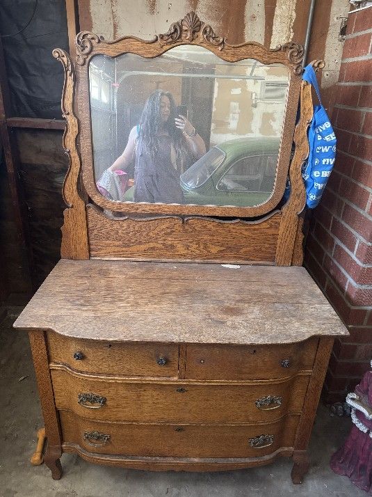 Antique Dresser W Mirror