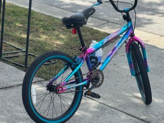 Girl bike