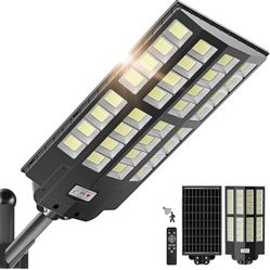 7000W Solar Street Lights Outdoor - Wide Angle Solar Lights Outdoor Dusk to Dawn, Commercial Solar Parking Lot Lights Motion Sensor, 7000K LED Solar F