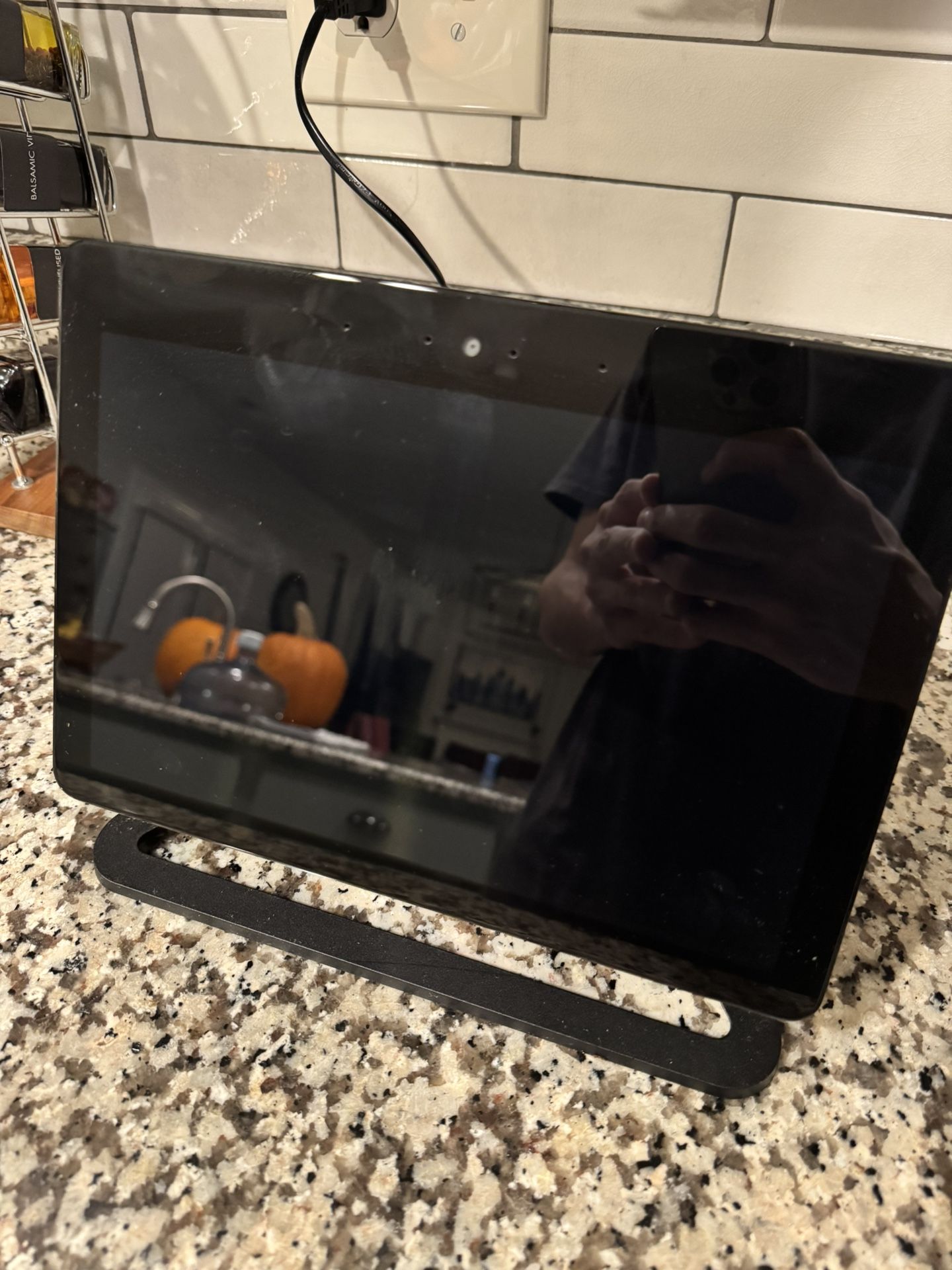 Amazon Echo Show 8 (2nd Gen)