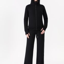 Lululemon Sweater Pants Set (Gold Logo)