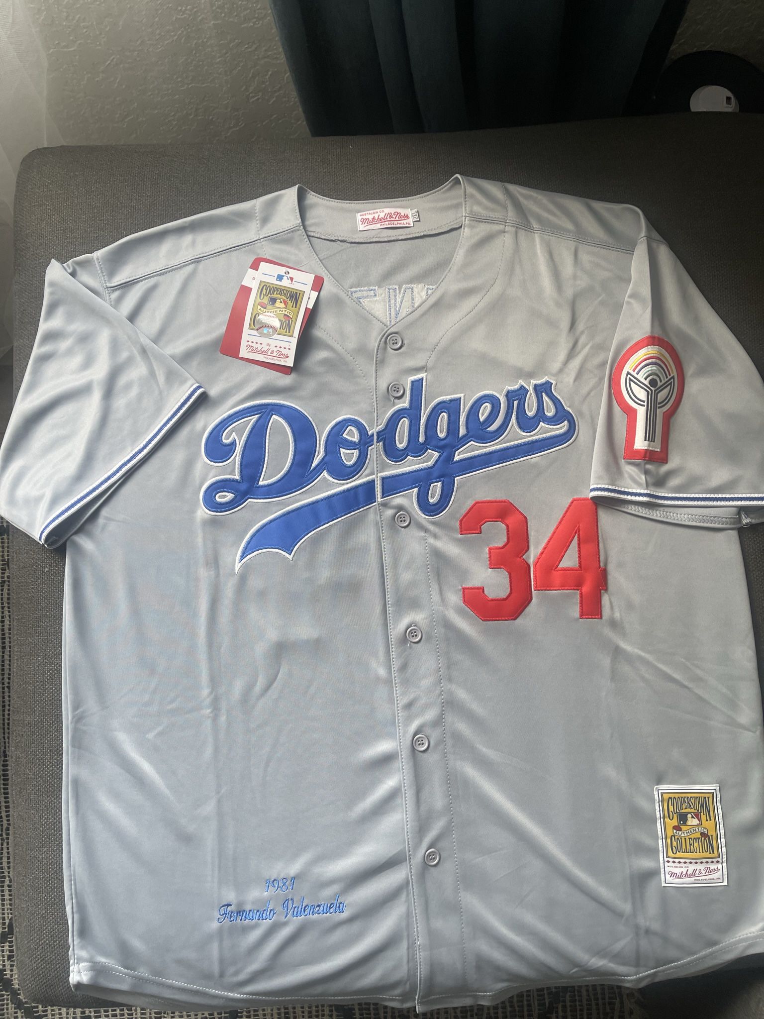Mitchell & Ness Los Angeles Dodgers 1981 Fernando Valenzuela Authentic  Jersey