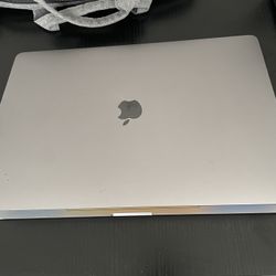 2019 16 Inch MacBook Pro (i9 CPU, 32GB Ram, 1TB SSD) Unlocked