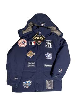 Supreme New York Yankees Goretax 700 Jacket Size L