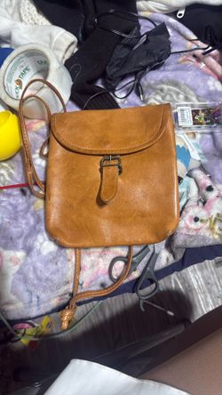 brown leather purse 