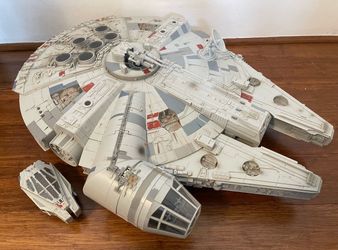 Star Wars 2012 Vintage Collection Millennium Falcon Vehicle Playset