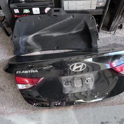 2016 Hyundai Elantra Trunk 