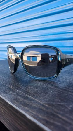 Ray-Ban Oversized Square Sunglasses